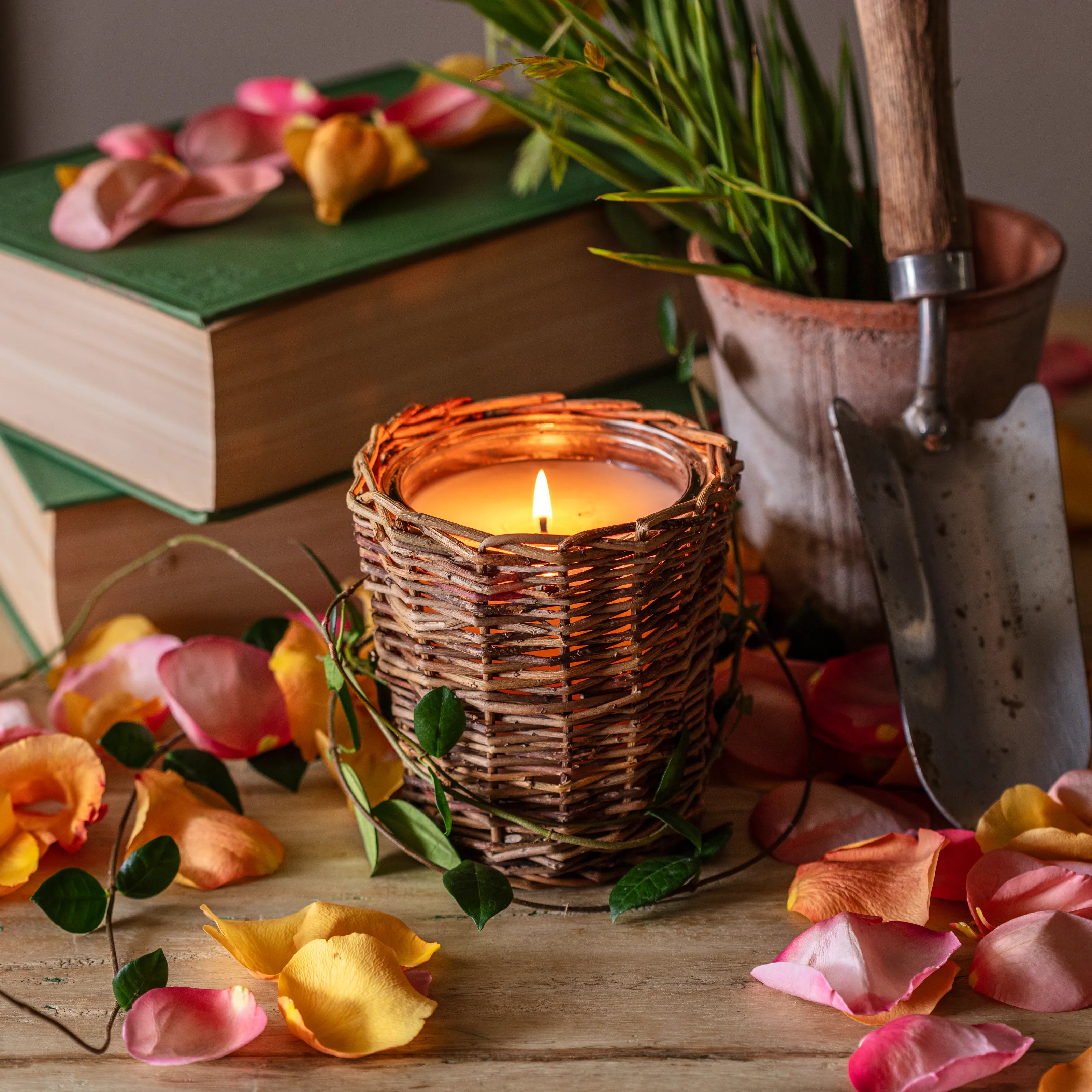 Screen Porch Candle